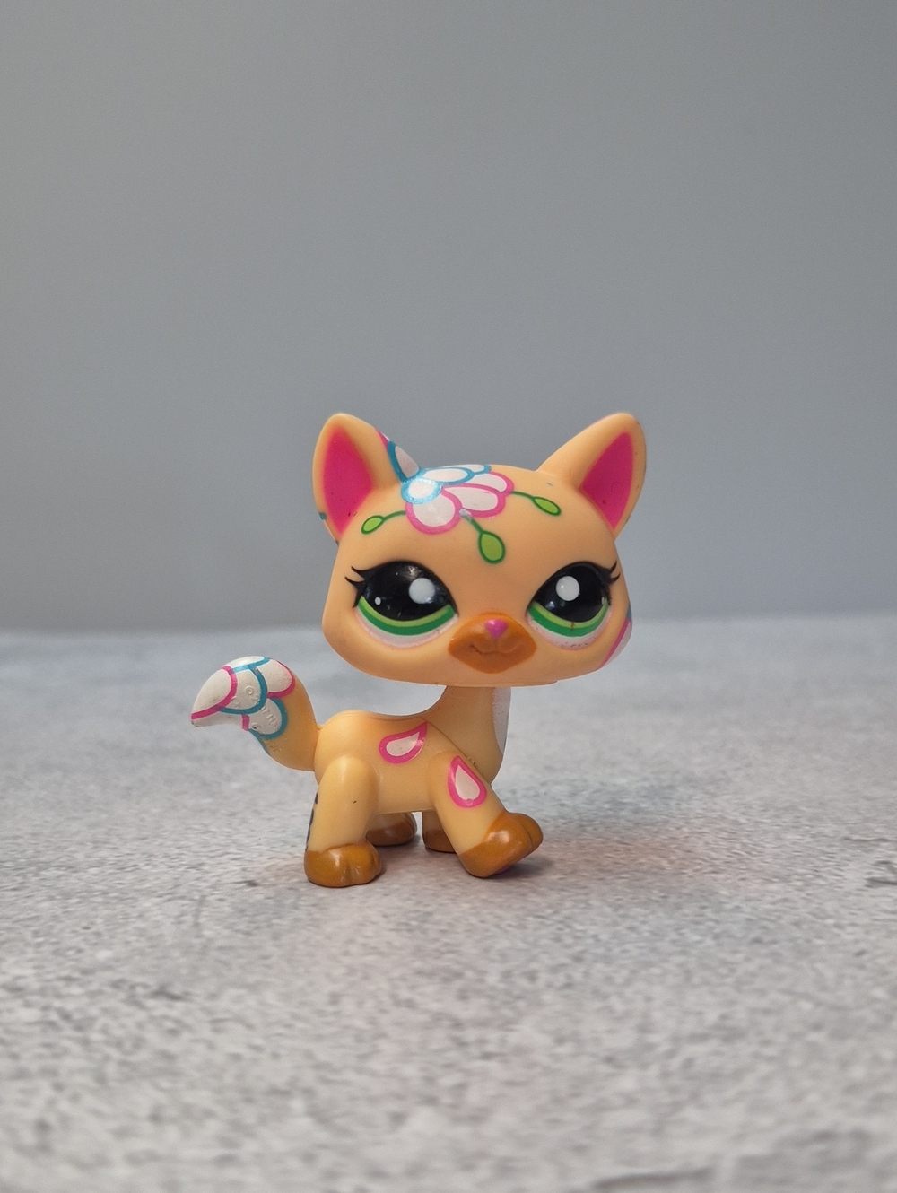 Littlest Pet Shop Cat #1528
